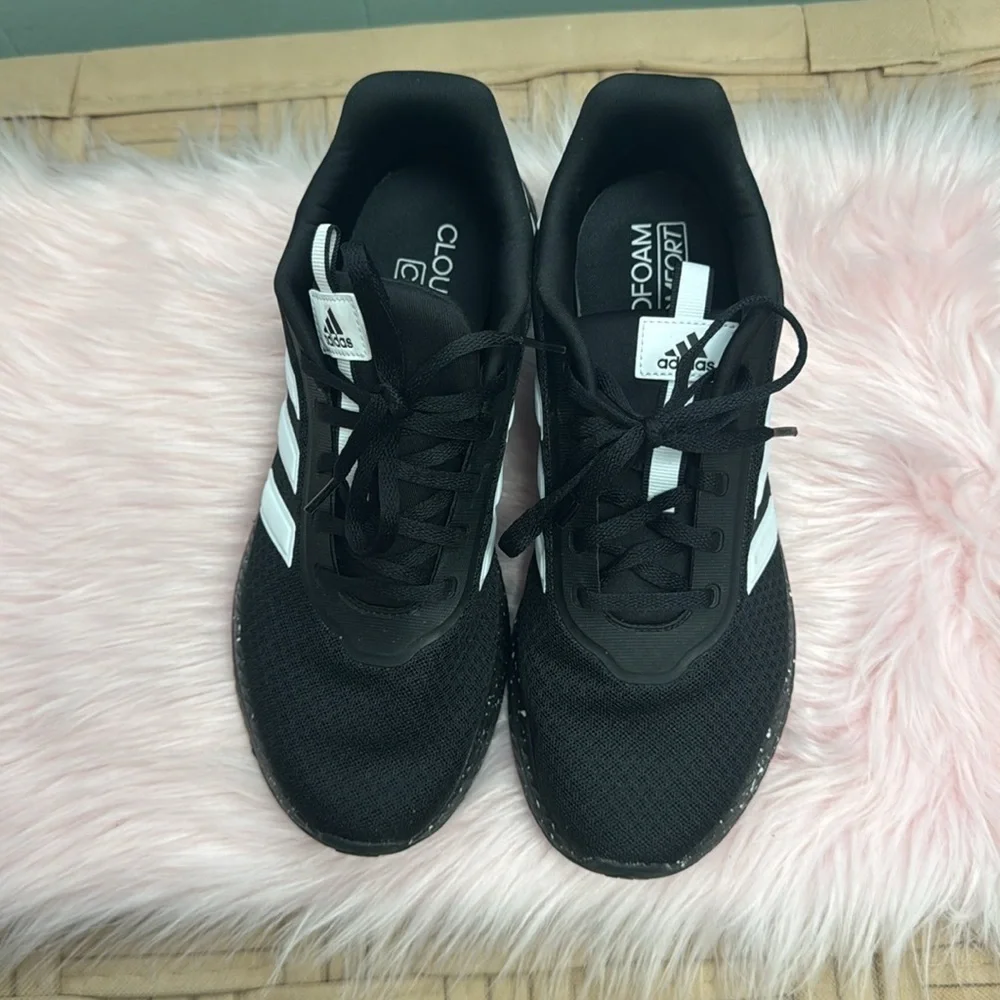 adidas Black and White mens Shoes LIKE NEW